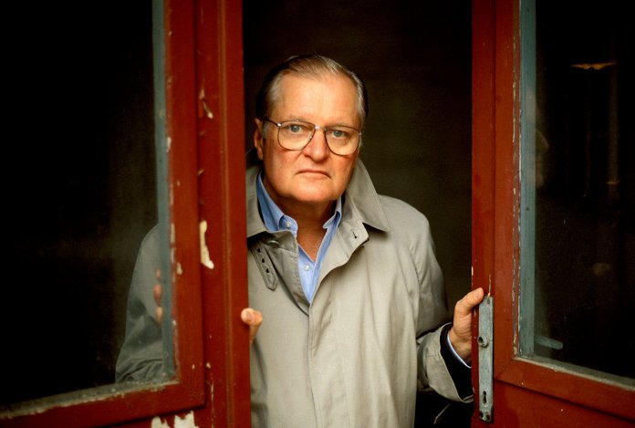 O poeta americano John Ashbery morre aos 90 anos