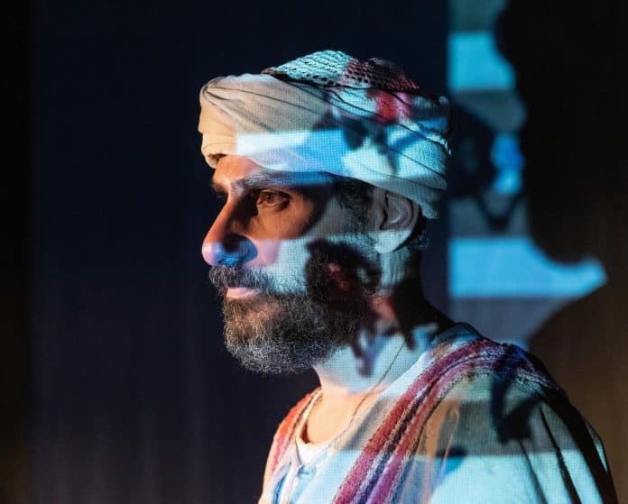 Adaptado do clássico de Khalil Gibran, o espetáculo “O Profeta” estreia no Teatro B32, em São Paulo