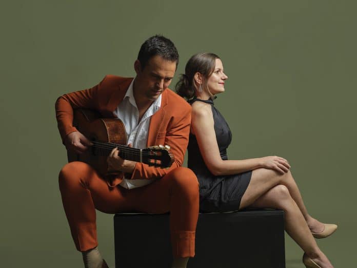 Andiara Mumbach e Marcel Estivalet lançam seu primeiro álbum ‘Poesia Brasileira’