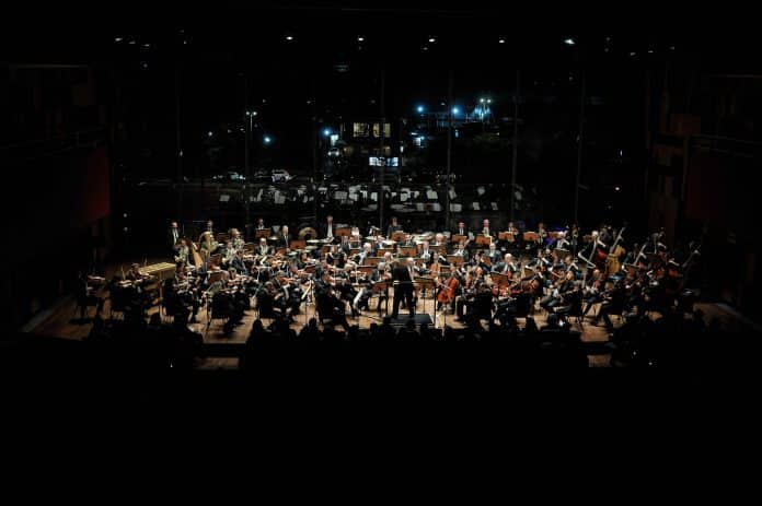 Série concertos no Teatro B32 tem início com Academia de Música da Osesp e pianista Cristian Budu