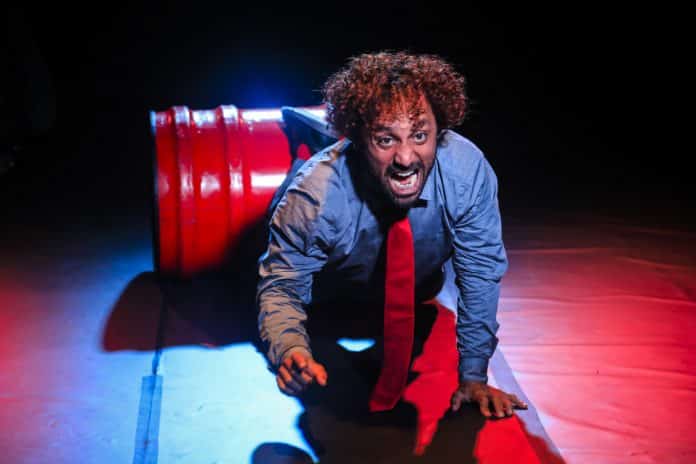 Espetáculo “Eu, Romeu”, um Shakespeare de protagonismo periférico, estreia Teatro Glauce Rocha