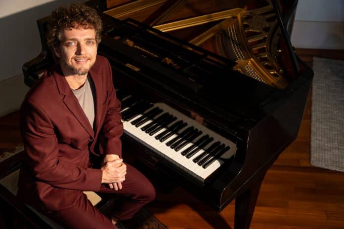 João Ventura se apresenta no Blue Note SP, com participação especial de Analu Sampaio