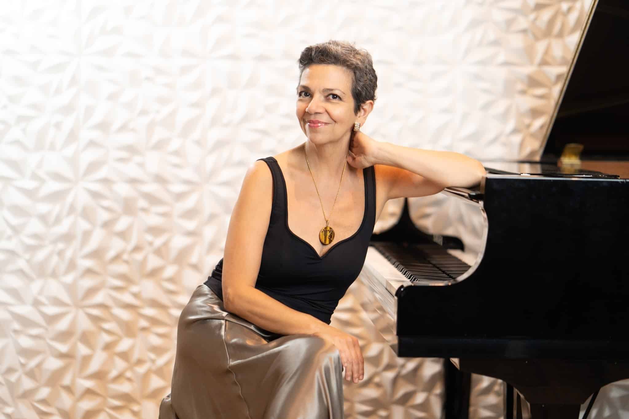 revistaprosaversoearte.com - A pianista Maria Teresa Madeira se apresenta na Casa do Choro, homenagem a Chiquinha Gonzaga