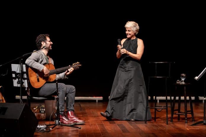 Soraya Ravenle e Alfredo Del Penho apresentam ‘Dolores’ no Teatro Rival Petrobras