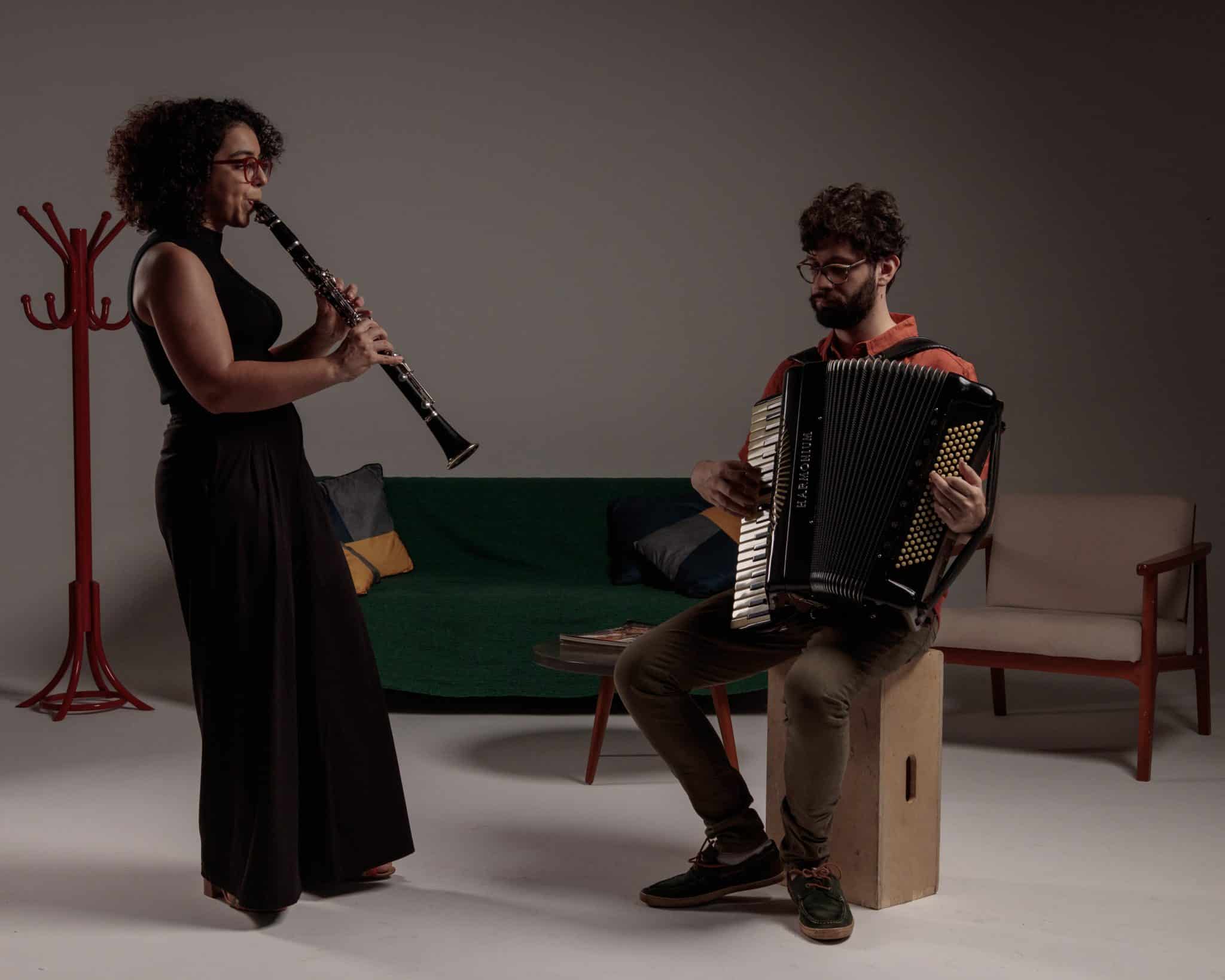 revistaprosaversoearte.com - Duo Conversa Brasileira lança álbum 'Prosas'