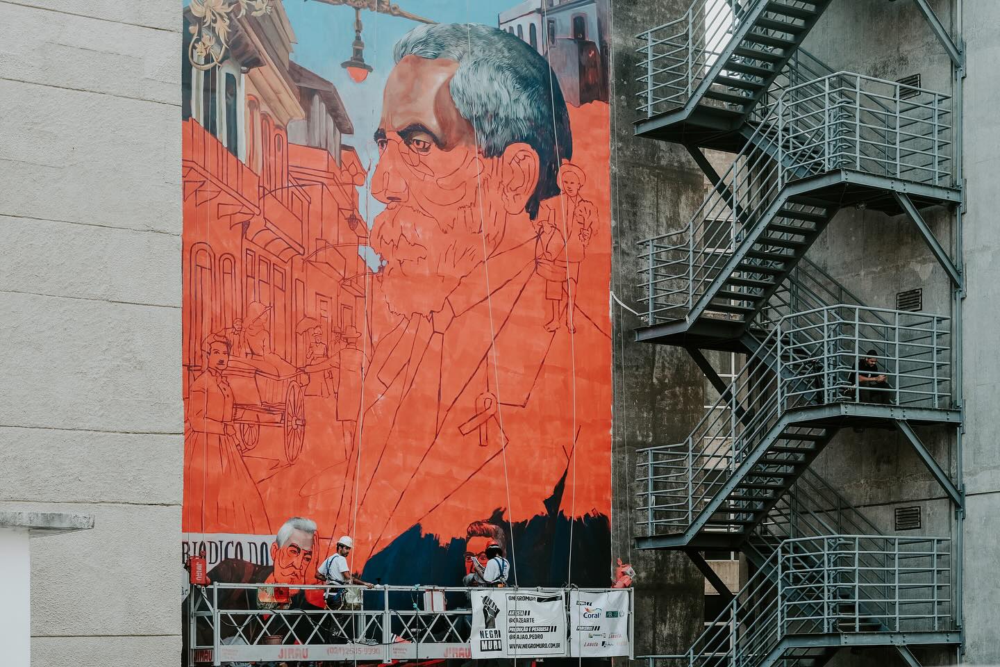 revistaprosaversoearte.com - Machado de Assis ganhou mural do projeto Negro Muro