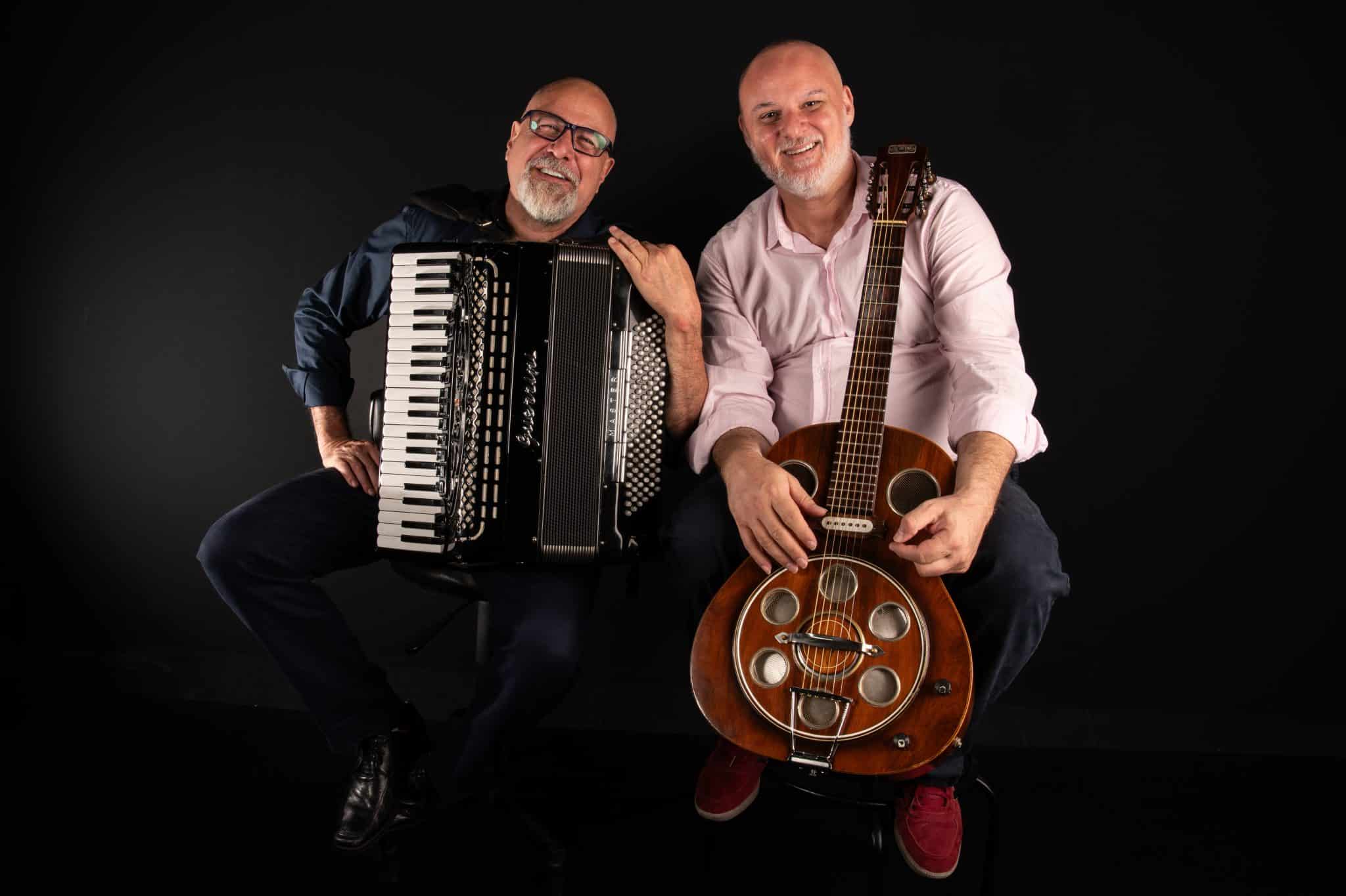 revistaprosaversoearte.com - Álbum 'Valsas de Garoto' | Toninho Ferragutti e André Siqueira