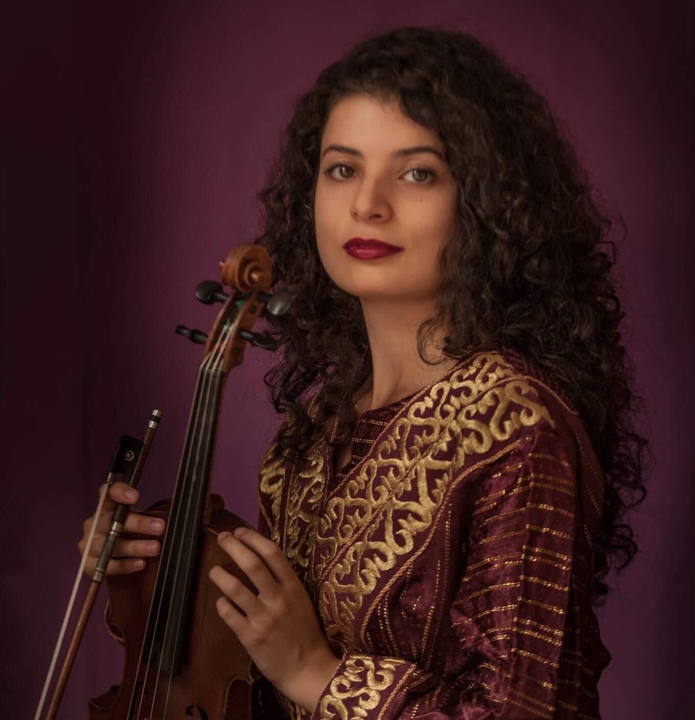 revistaprosaversoearte.com - Violinista e compositora Paloma Pitaya estreia seu primeiro concerto para violino e orquestra