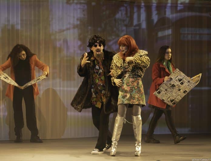 Teatro Porto anuncia temporada do espetáculo ‘Rita Lee – Uma Autobiografia Musical’