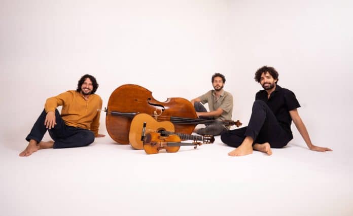 Pimenta Jazz Trio lança álbum homônimo