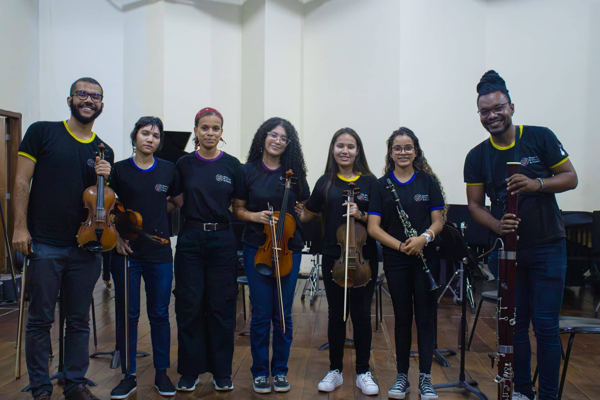 revistaprosaversoearte.com - O Teatro Fashion Mall abre as portas para o Concerto Especial de Final de Ano com grupos da Escola de Música da Rocinha