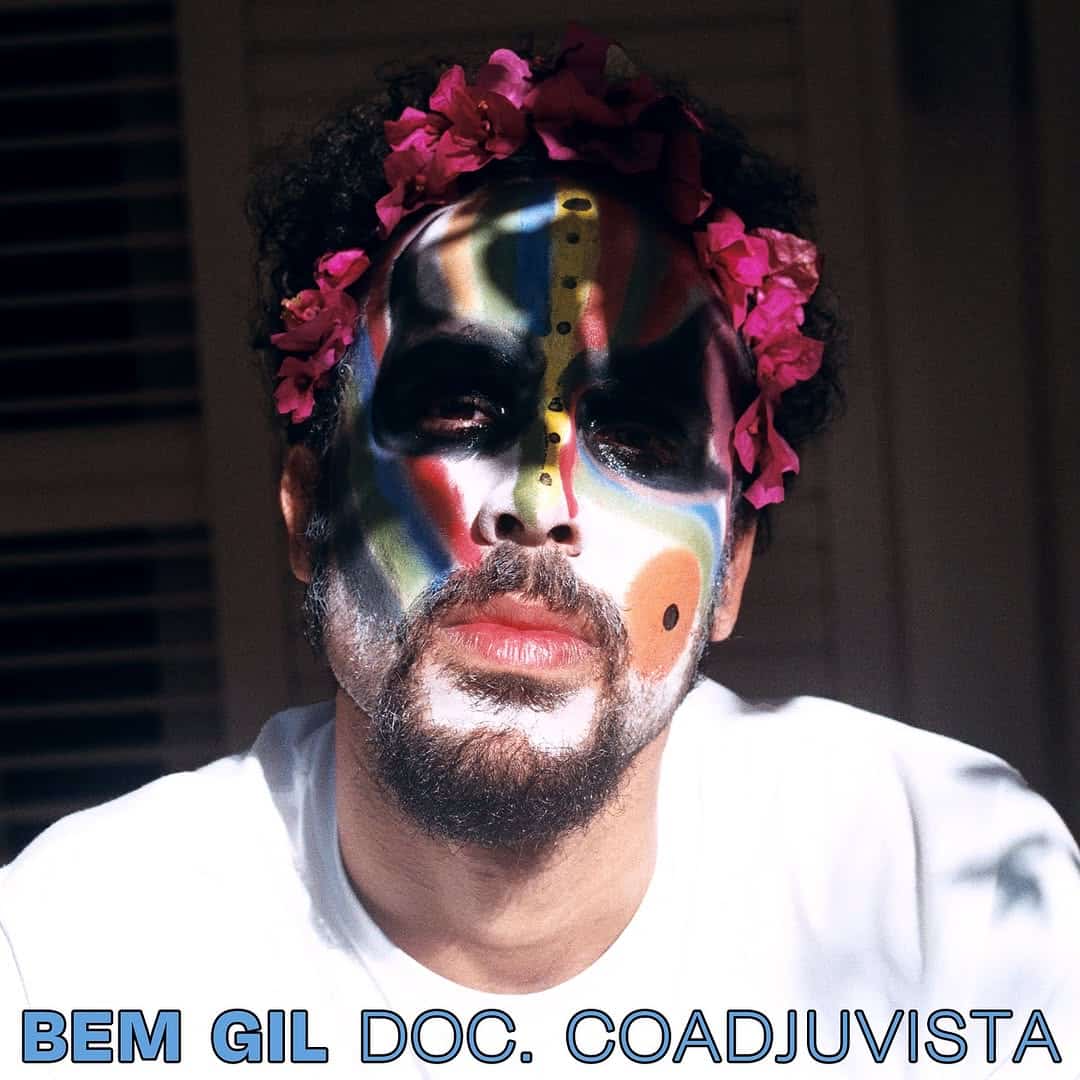 revistaprosaversoearte.com - Bem Gil apresenta seu primeiro álbum de estúdio 'Doc. Coadjuvista'