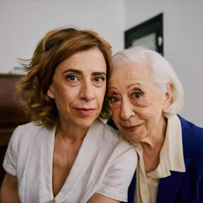 Vivi 95 anos para ver isso! Fernanda Montenegro homenageia Fernanda Torres após Globo de Ouro