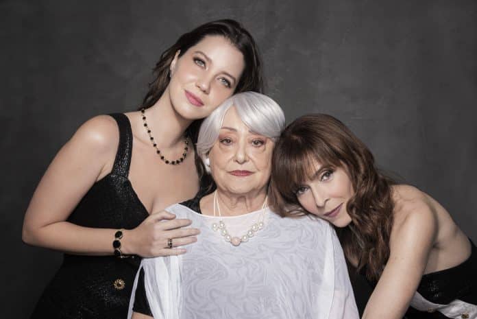 Teatro Bravos | Suely Franco, Deborah Evelyn e Nathalia Dill estrelam Três Mulheres Altas