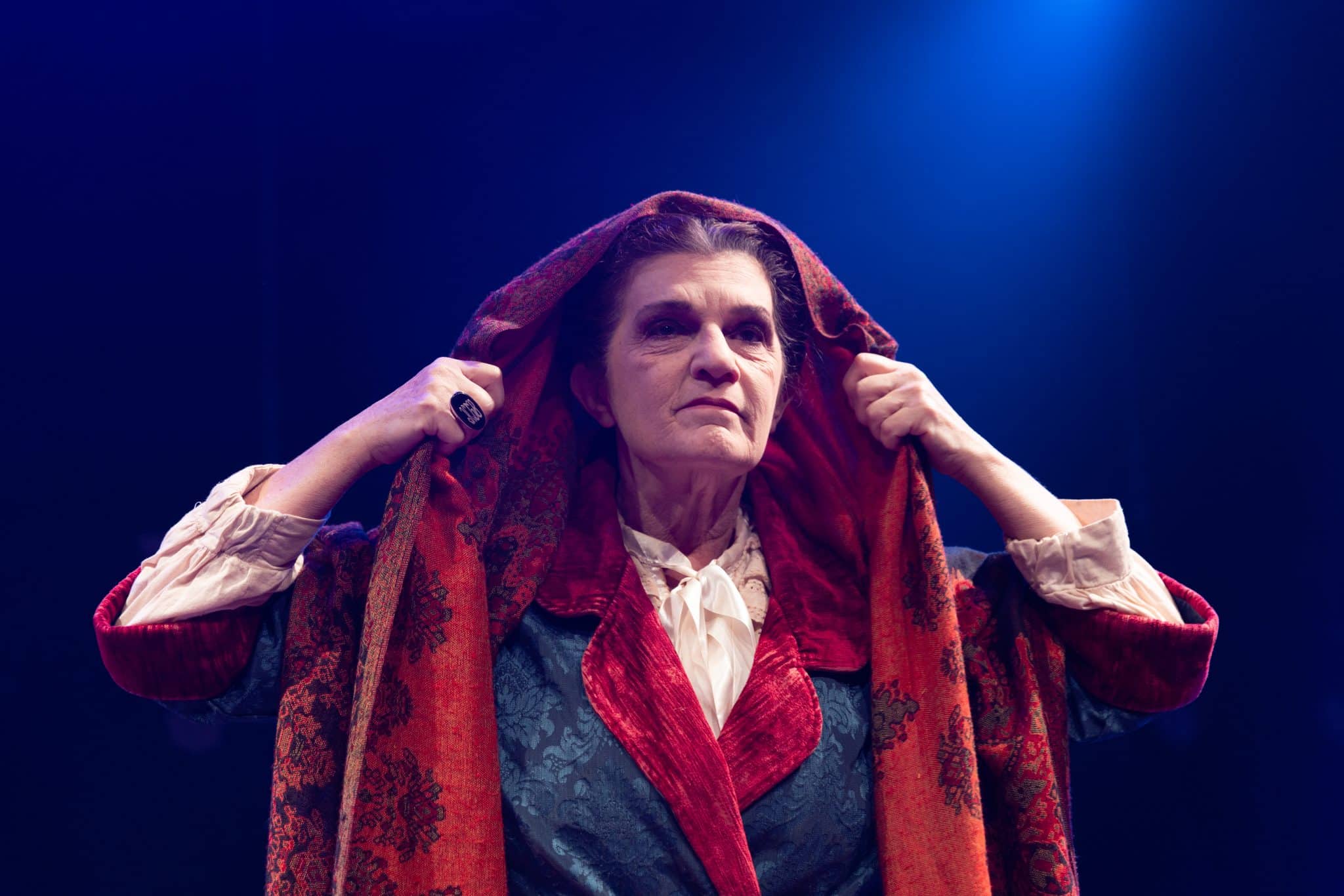 revistaprosaversoearte.com - Espetáculo 'Helena Blavatsky, a Voz do Silêncio' realiza apresentações no Teatro-D-Jaraguá